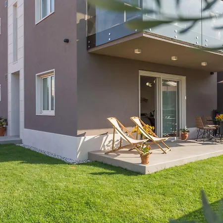 Apartamento Luxusapartment Mit Moskitonetzen, Gutem Restaurant Ums Eck, Wifi, Liegen *