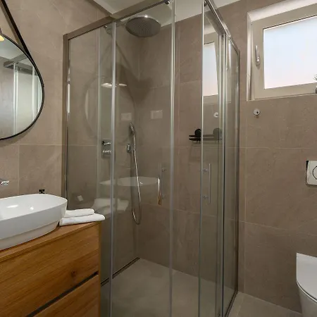 Daire Luxusapartment Mit Moskitonetzen, Gutem Restaurant Ums Eck, Wifi, Liegen *