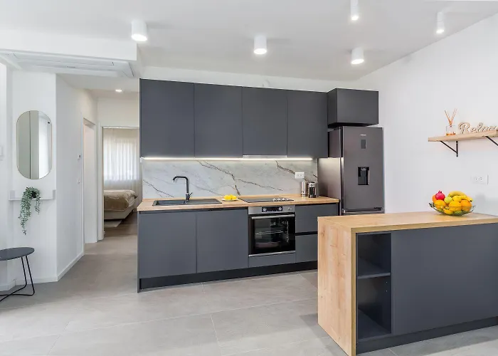 Luxusapartment Mit Moskitonetzen, Gutem Restaurant Ums Eck, Wifi, Liegen Apartment